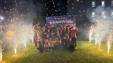 Cumhuriyet Coşkusu Sahaya Taşındı: Halı Saha Turnuvasını Ay Yıldız Takımı Kazandı