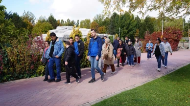 Tepebaşı’nda Özel Bireyler “Gezelim, Görelim, Öğrenelim” Etkinliğiyle Şehirde Keşfe Çıktı