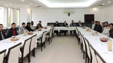 ESOGÜ yönetimi uluslararası öğrencilerle bir araya geldi