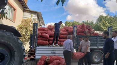 Sivrihisar Çiftçilerinden İhtiyaç Sahiplerine Öşür Bağışı