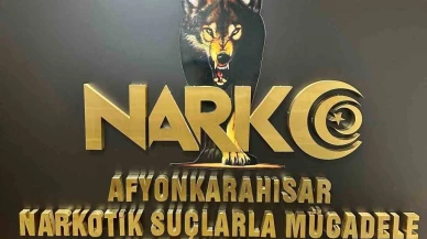 Afyonkarahisar'da 4 şahıs peçeteye emdirilmiş uyuşturucu madde ile yakalandı
