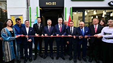 Eskişehir’de İlk Kez: Kazakistan Cumhuriyet Bayramı Resmî Törenlerle Kutlandı