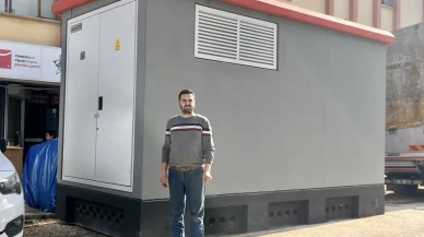 Dükkanın Önüne Araç Park Eder Gibi Trafo Park Ettiler