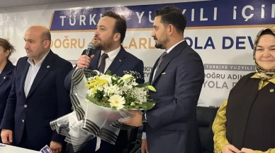 AK Parti Tepebaşı’nda Devir Teslim Töreni Gerçekleşti
