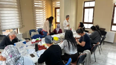 Odunpazarı’nda kadınlar çini sanatını gelir kapısına dönüştürüyor