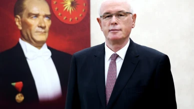 Kazım Kurt: “Atatürk’ün emaneti olan Cumhuriyet’i kararlılıkla yaşatacağız”