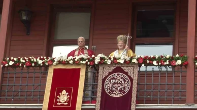 Papa 14. Leo, Fener Rum Patrikhanesi’nde Ayine Katıldı