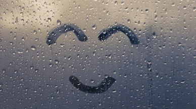 Kışın Camlar Neden Buhar Yapar? İşte Kurtulmanın En Kolay Yolu