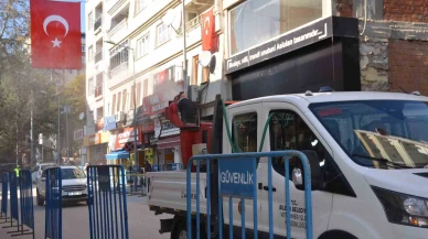 Bilecik’te şehit Ongan için cadde ve sokaklar gül suyu ile donatıldı