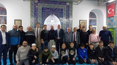 Emirdağ’da Öğretmenler Günü için camide özel program yapıldı