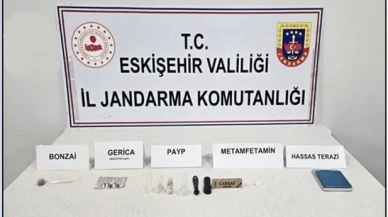 Jandarma Eskişehir Kent Ormanı’nda Uyuşturucu Satan Şahsı Yakaladı