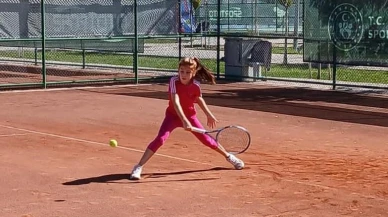 Afyonkarahisar'daki Küçük tenisçi O Turnuvaya Davet Edildi