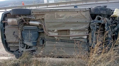 Otomobil kanala düştü: 1 yaralı