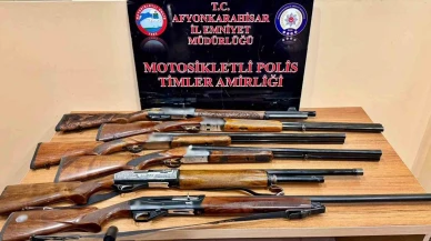 Afyonkarahisar’da polis baskınında saksılarda yasadışı bitki ele geçirildi