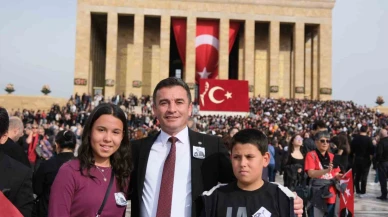 Sivrihisar Belediyesi Atatürk'ü anmak için Anıtkabir'i ziyaret etti