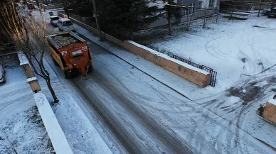 Tepebaşı’nda Buzlanmaya Karşı Yoğun Kış Mesaisi