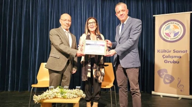 Kent Konseyi’nden anlamlı etkinlik: Layıkhan Özder okurlarıyla buluştu