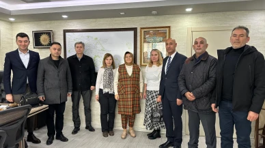 Ayşen Gürcan AK Parti İl Başkanlığında STK ve vatandaşları dinledi