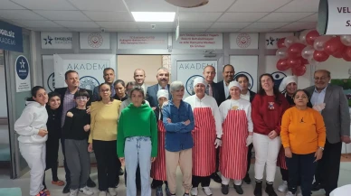 Eskişehir’de Özel Bireylerin Eserleri 3 Aralık Sergisinde Tanıtıldı