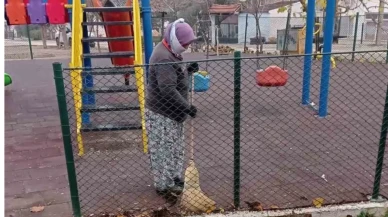 Osmaneli’de Park ve Sokaklarda Temizlik Çalışmaları Sürüyor