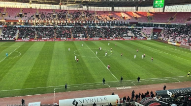 Eskişehirspor – Balıkesirspor Karşılaşması Başladı