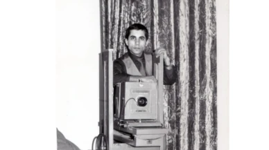 Fotoğraf makinesini 55 yıldır elinden bırakmıyor