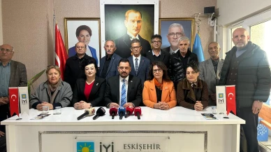 Ulucan uyardı: “Engelli aileler yalnız bırakılıyor, Seyitgazi çamur içinde”