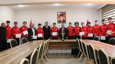 Bozüyük’ü Temsil Eden Gençler Basketbolda Zirveye Çıktı