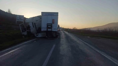 Osmaneli’nde Tır Kazası: Sürücü Hafif Yaralandı
