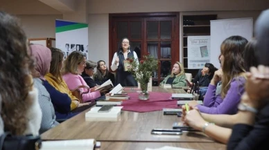 Üreten Kadınlar Kitap Kulübü Etkinliğinde Bir Araya Geldi