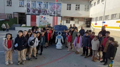Yerli ve Millî Robot Öğrencilerden Tam Not Aldı