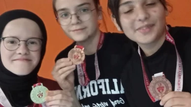 Melike Nesibe Yerli, Kütahya Masa Tenisi Turnuvası’nda İl Birincisi Oldu