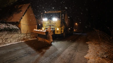 Kütahya'da Karın Etkisi Artınca Belediye Ekipleri Sahaya İndi
