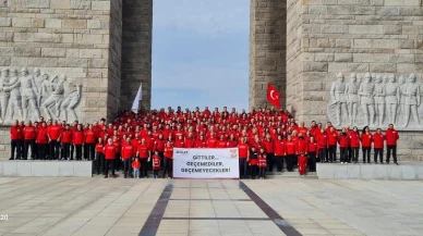 AKUT, Çanakkale Zaferi'ni Anma Töreniyle Kutladı