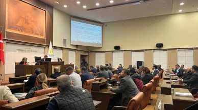 Mecliste sert eleştiri:" Son 1 yılda Tepebaşı Belediyesi'nde yatırım yapılmadı"