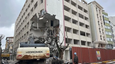 Eskişehir'de o binanın yıkımına süre dolduktan sonra başlandı
