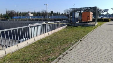 Eskişehir'de Polisten Kaçarken Köprüden Atladı... İşte Detaylar
