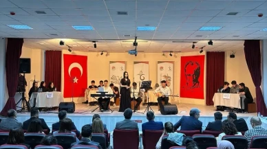 Eskişehir'de Liselerarası Eskişehir’imi Tanıyorum Bilgi Yarışması Final Heyecanı