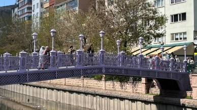 Eskişehir'de su seviyesinin düşük olmasına rağmen köprünün cazibesi azalmadı