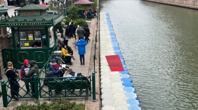 Eskişehir'de soğuk havaya rağmen gondol sırası uzayıp gitti