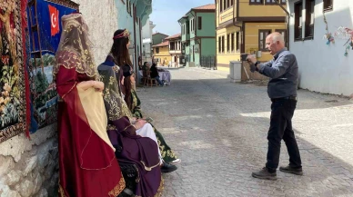 Eskişehir’in kültür mirasını dükkânında yaşatıyor