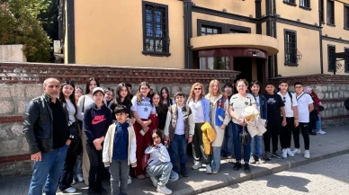Öğrenciler Eskişehir gezilerinde hem öğreniyor hem eğleniyor