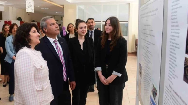 Eczacılık Fakültesi’nde ’Topluma Hizmet Uygulamaları’ dersi çerçevesinde sergi açıldı