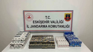 Eskişehir'de motosiklet üzerinde bin 100 kaçak sigara ele geçirildi