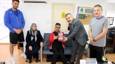 Paralimpik Milli Sporcu Mehmet Bakır Eğilmez’e anlamlı ziyaret