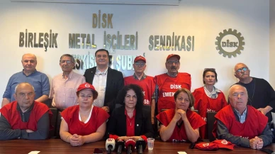 Emeklilerden Bayram Öncesi Geçim Tepkisi: "İkramiyeler pula döndü"