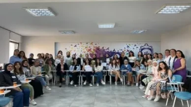 Kadın Sağlığı Seminerleri ile Farkındalık Artıyor, Eskişehir'de Eğitimler Başarıyla Tamamlandı