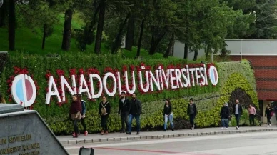 Anadolu Üniversitesi’nde Yapay Zekâ ve Türkçe Sempozyumu