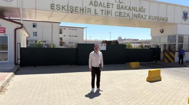 CHP Eskişehir’den Barış Kılıç’a Destek Ziyareti: “Hukuksuzluğa teslim olmayacağız”