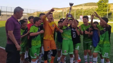 Bilecik U13 Ligi'nde Kupayı Vitraspor Kaldırdı